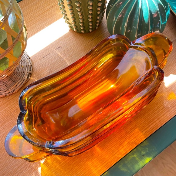 Amber Indiana Glass Banana Split Boats - Picture 10 of 12